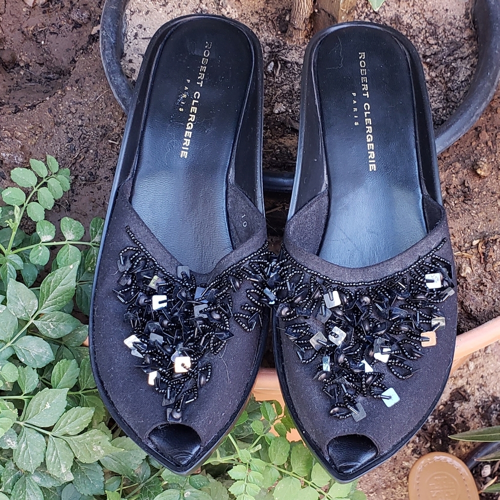 Robert Clergerie Black Canvas Beaded ' Slide Sanda - Picture 2 of 3